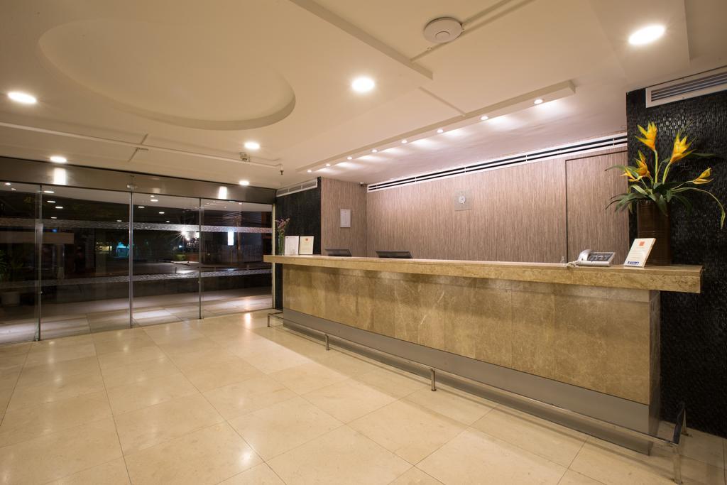 Seasons Siam Hotel Bangkok Esterno foto