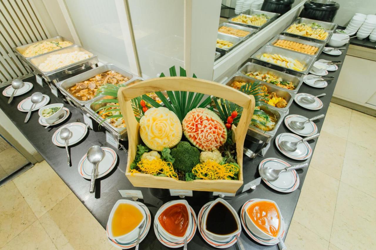 Seasons Siam Hotel Bangkok Esterno foto