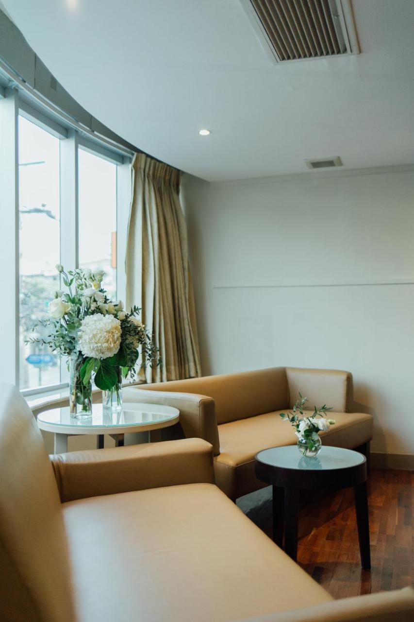 Seasons Siam Hotel Bangkok Esterno foto